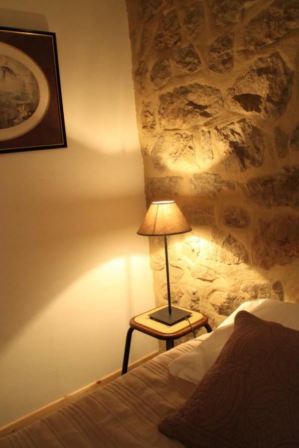 La Demeure Des Maitres Bed & Breakfast Chirols Ngoại thất bức ảnh