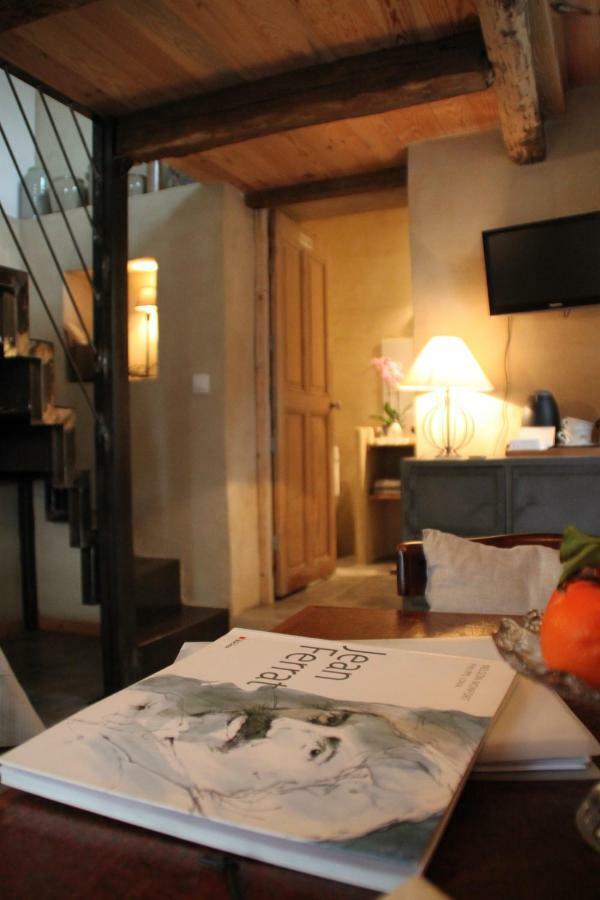 La Demeure Des Maitres Bed & Breakfast Chirols Ngoại thất bức ảnh