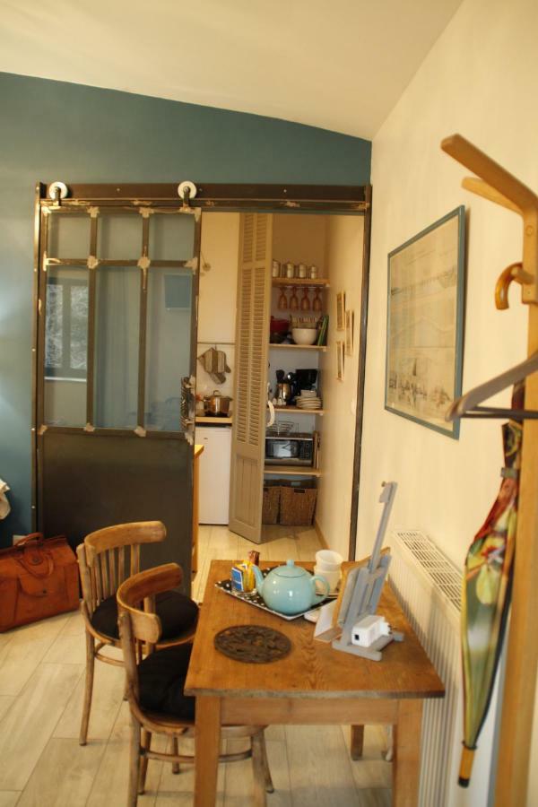 La Demeure Des Maitres Bed & Breakfast Chirols Ngoại thất bức ảnh