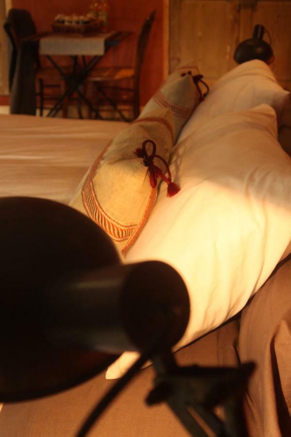 La Demeure Des Maitres Bed & Breakfast Chirols Ngoại thất bức ảnh